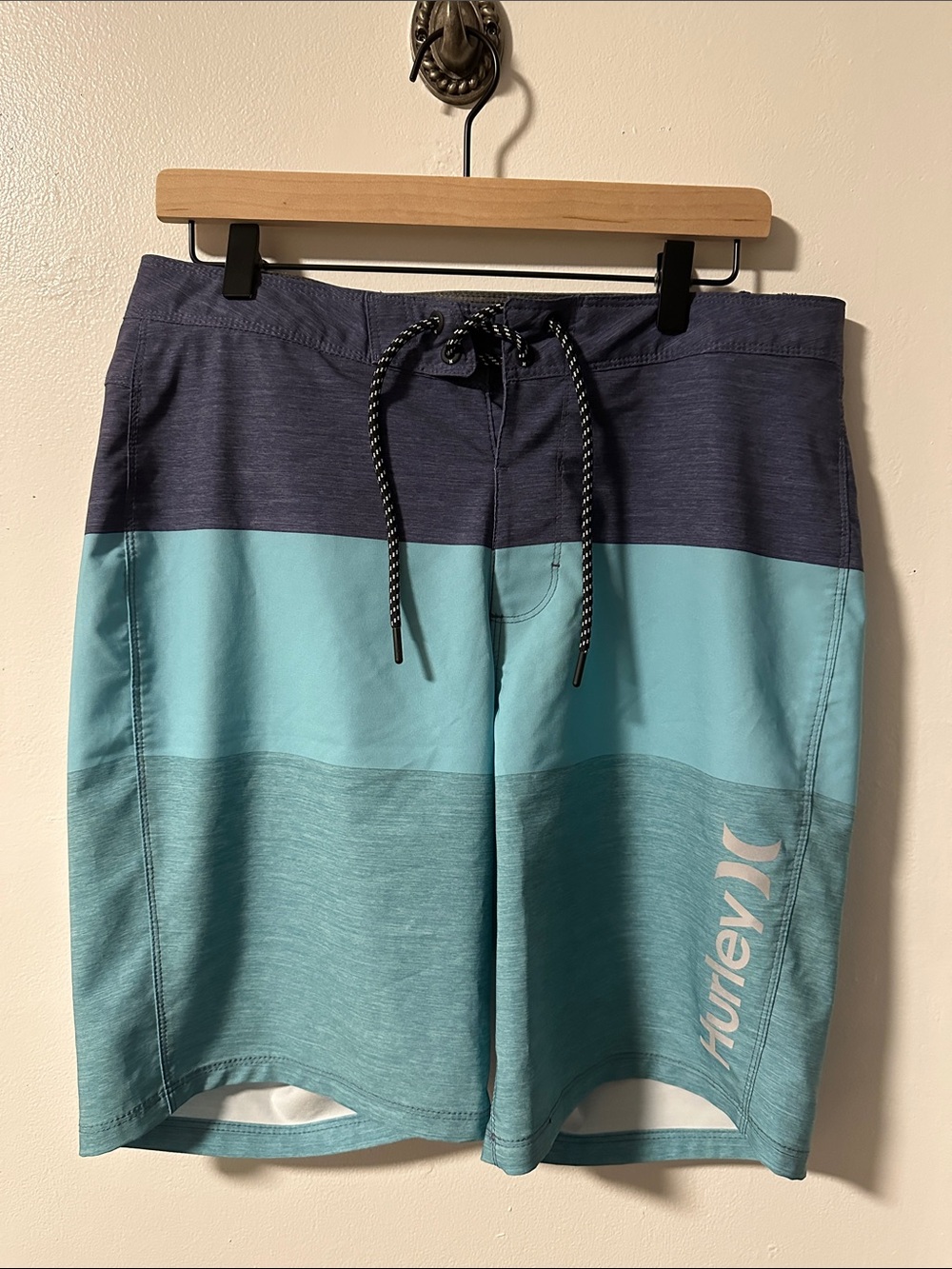 Hurley Men’s Navy, Aqua, and Teal Colorblock Boardshorts